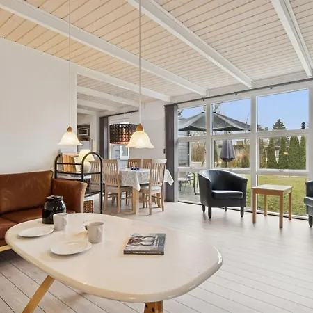 Сasa de vacaciones Gittel - 200m From The Sea By Interhome Rønne